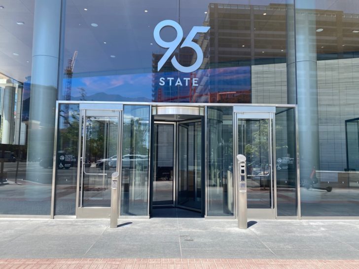 DAWSON Stainless Steel Balanced UNS Entrances at 95 South State Street, Salt Lake City, Utah